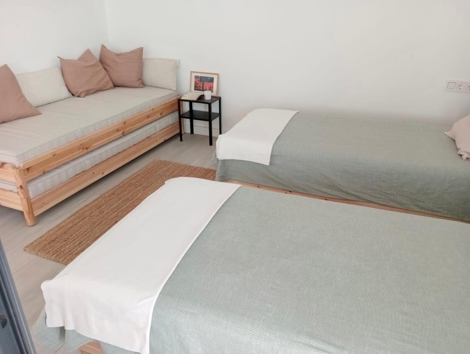 Aulaga Appartement Villaverde  Buitenkant foto